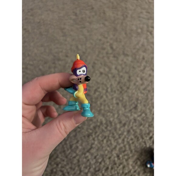 Vintage 1992 Kellogg's Disney Darkwing Duck Megavolt PVC Figure - Picture 1 of 4